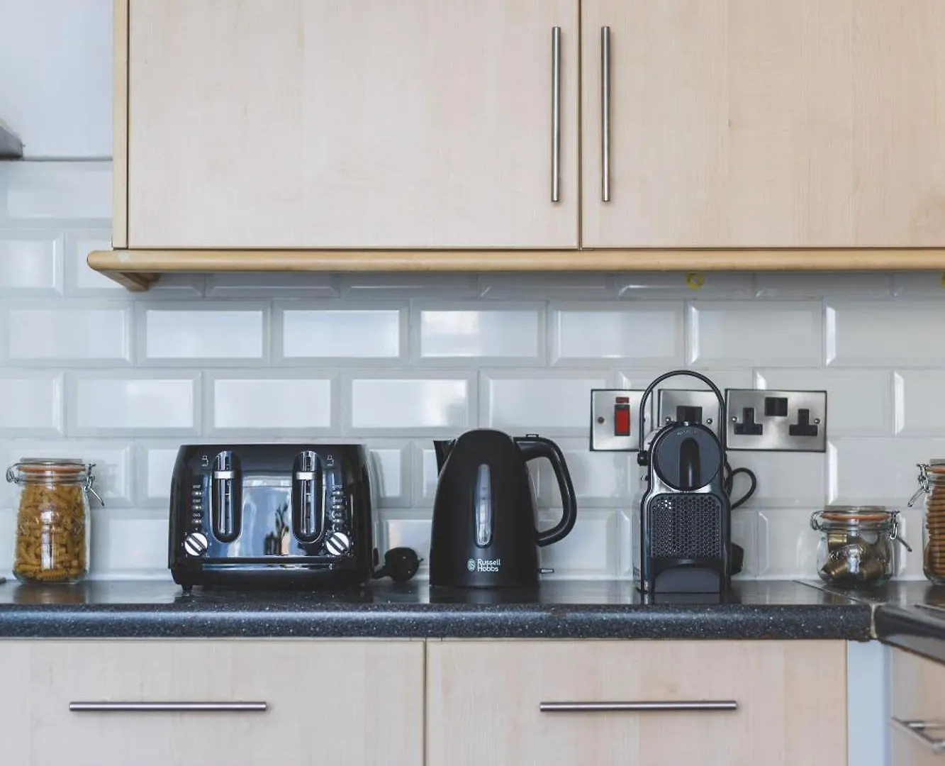 Arte Stays: Spacious Garden House in Stratford with Free Parking London United Kingdom