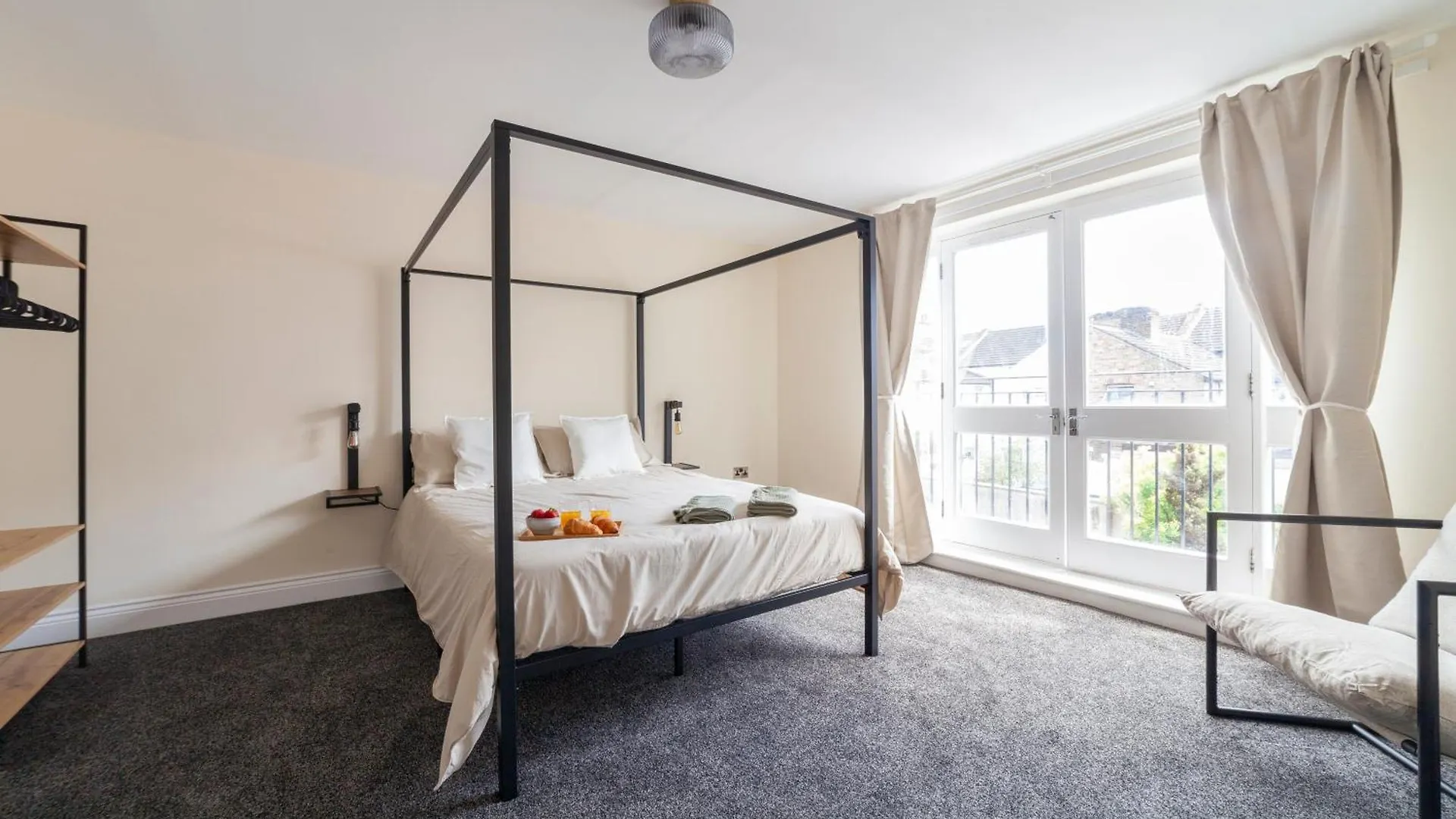 Vakantiehuis Arte Stays Serviced Houses Stratford - 3 Bedrooms 2 Bathrooms Houses London, Stratford, Maryland, Free Parking, Garden, Weekly Or Monthly Stays - Up To 8 Guests Verenigd Koninkrijk