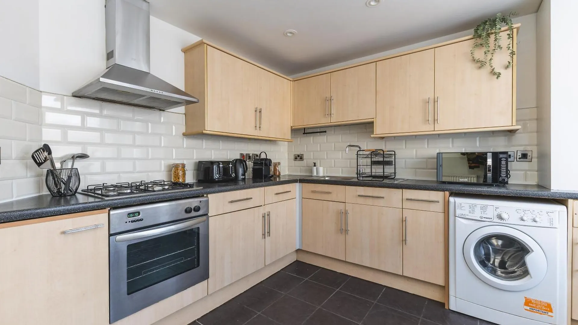 Holiday home Arte Stays: Spacious Garden House in Stratford with Free Parking London